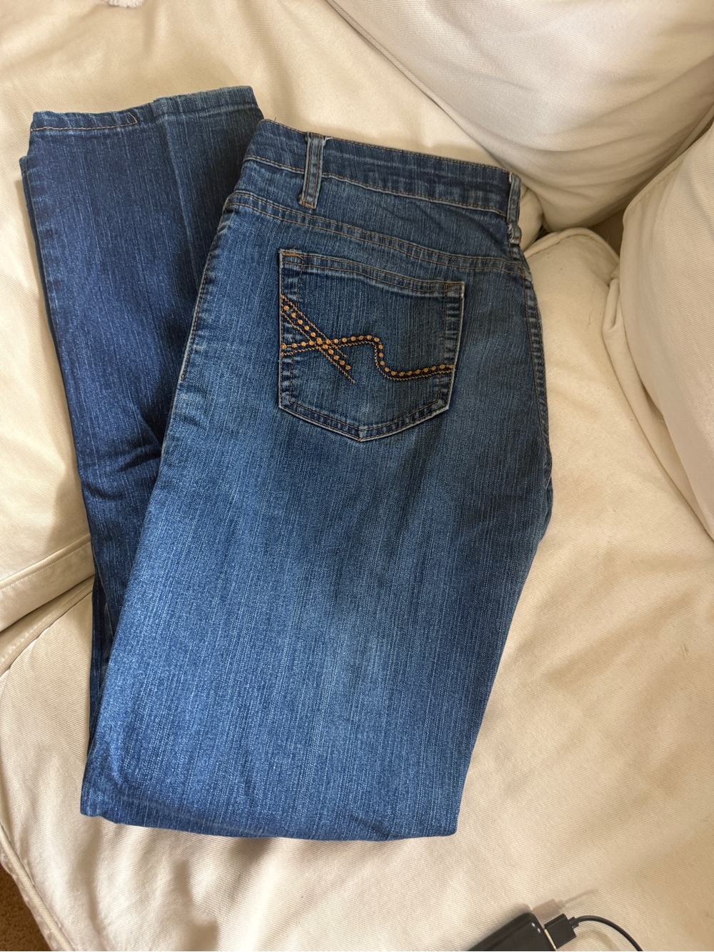 Banu Jeans Women’s Size 11/12 Bootcut Medium Wash Beaded Pocket